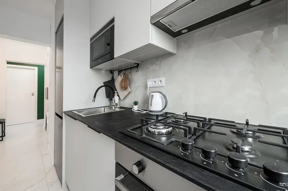 Lumina 3-room apartment with balcony