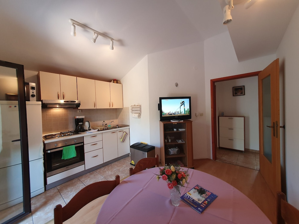 Apartments and Room Anica i Marko