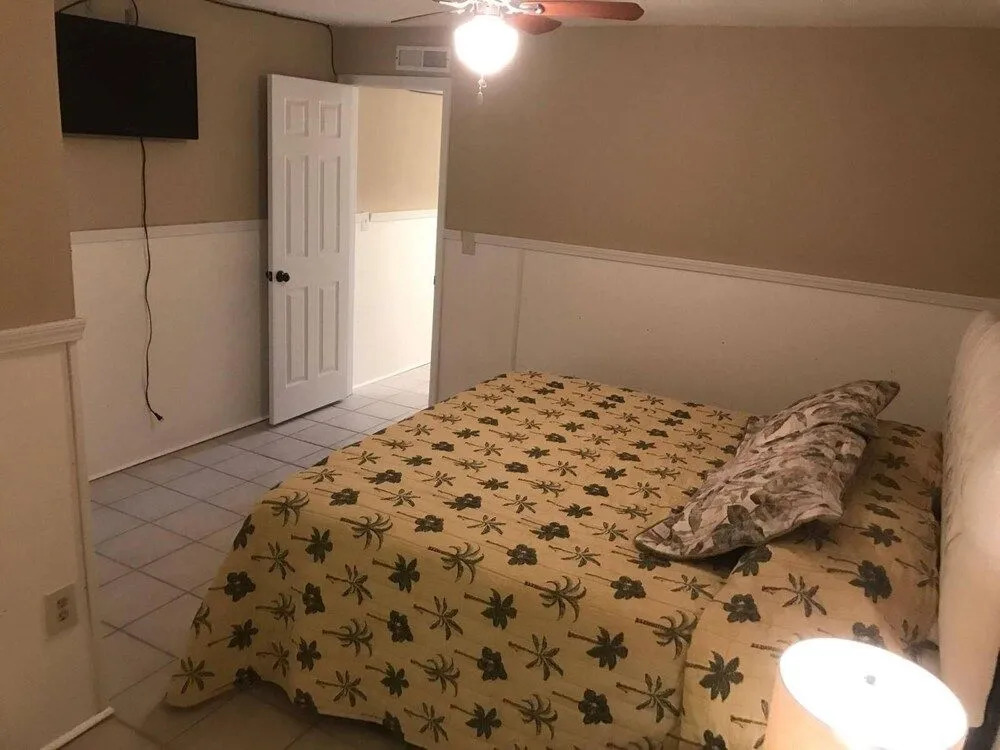 Garden City Unit E