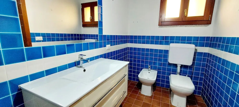 Villa a Stones Throw From the sea