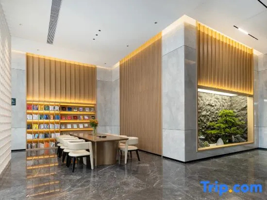 Atour Hotel Zhongshan Henglan Chang New Times Square