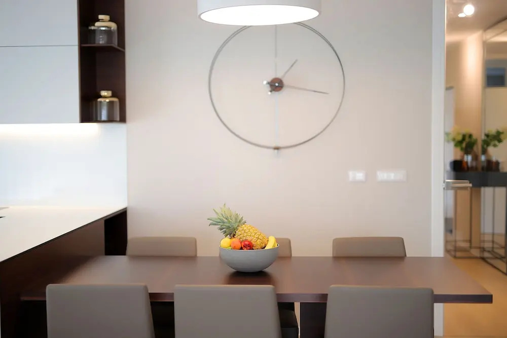 Stylish Apartment 100m from the Beach