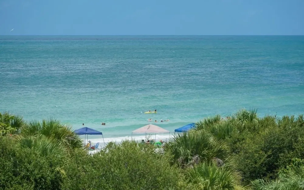404-excelsior- Beautiful Unit Offering Amazing Gulf Views! 2 Bedroom Condo