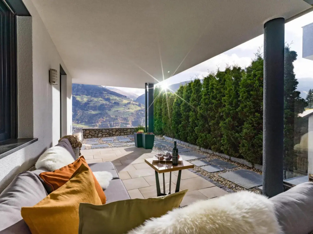 Van's Place, Luxury Apartment