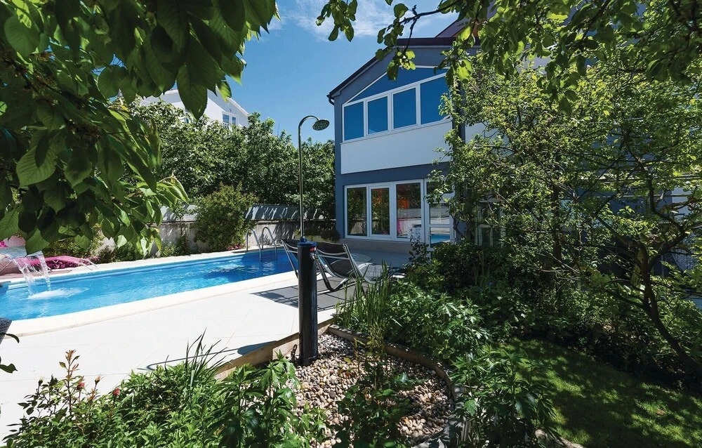 Stunning Home in Vodice With Wifi and 1 Bedrooms