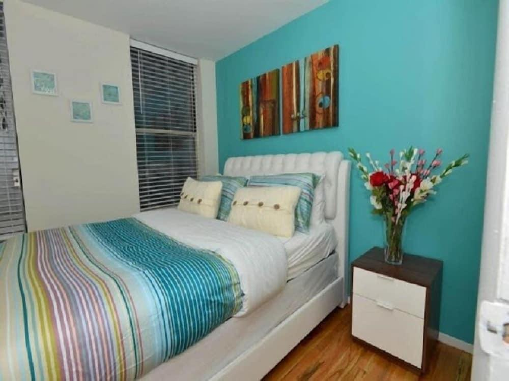 Washington Heights - Beautiful 3 Bedroom Apartment - RNU 65224