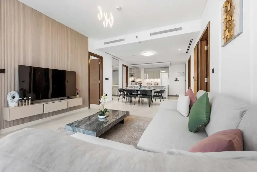 Stayshort - 3 Bed in Meydan Sleeps 7 With Skyline Views