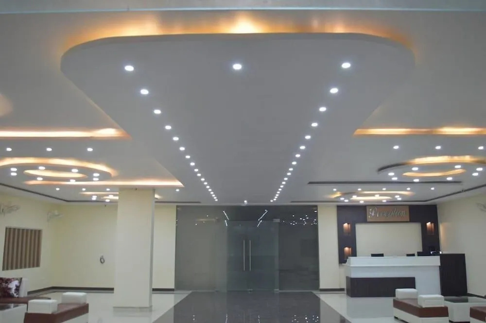 JK Rooms 125 Hotel Mariya