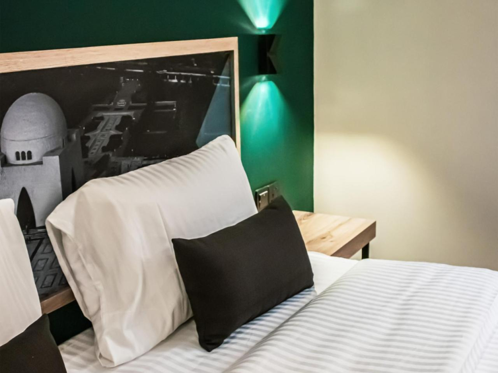 Ktown Rooms 002, shahrah-e-faisal