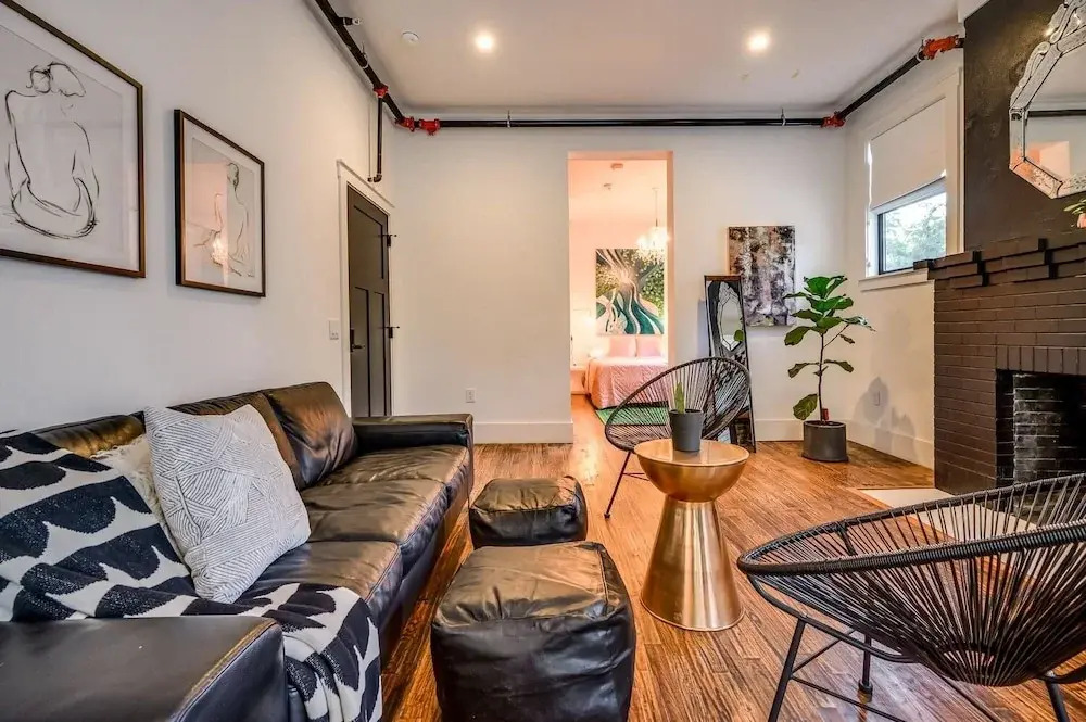 Adina Green Suite Downtown Beauty 1 Bedroom Hotel Room