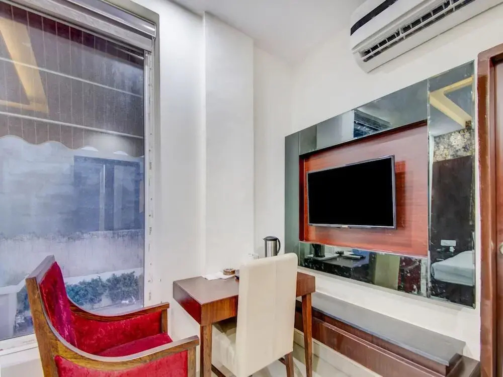 LRC Hotel & Banquet Zirakpur