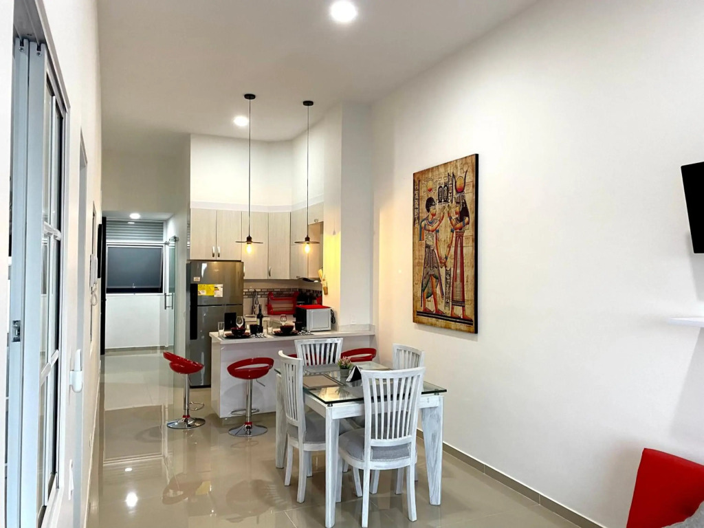 Apartamentos Amoblados en Imbanaco & Tequendama Con Aire Acondicionado Y Piscina