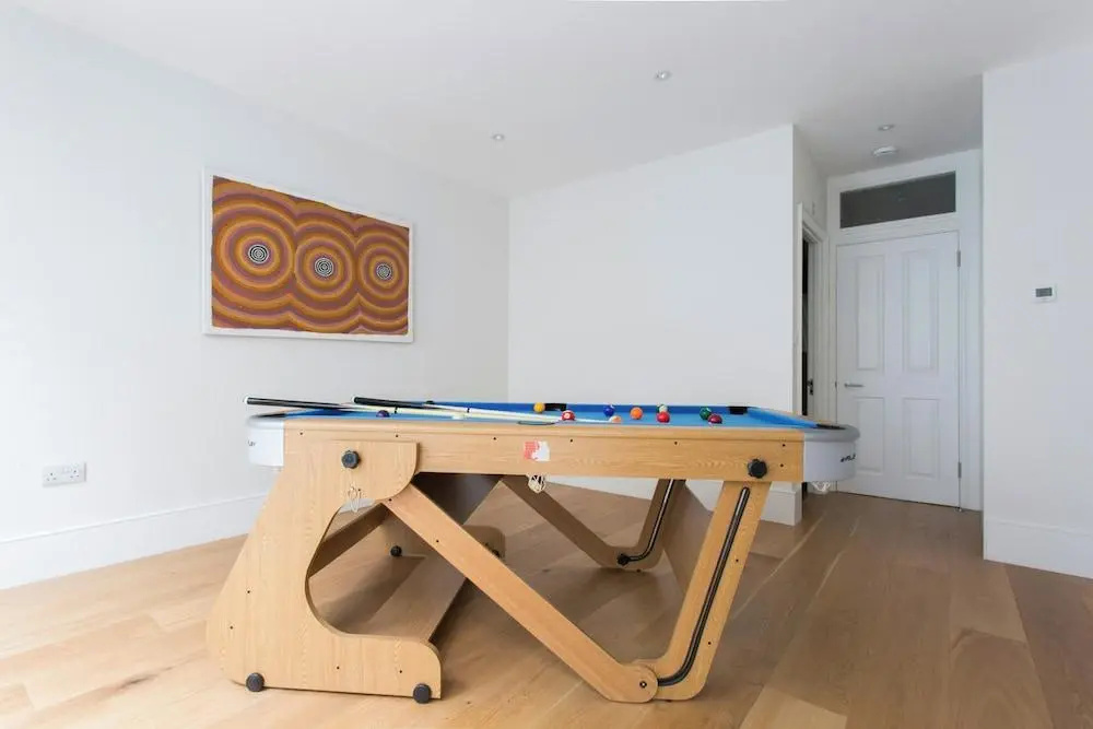 Winchendon Road by Onefinestay