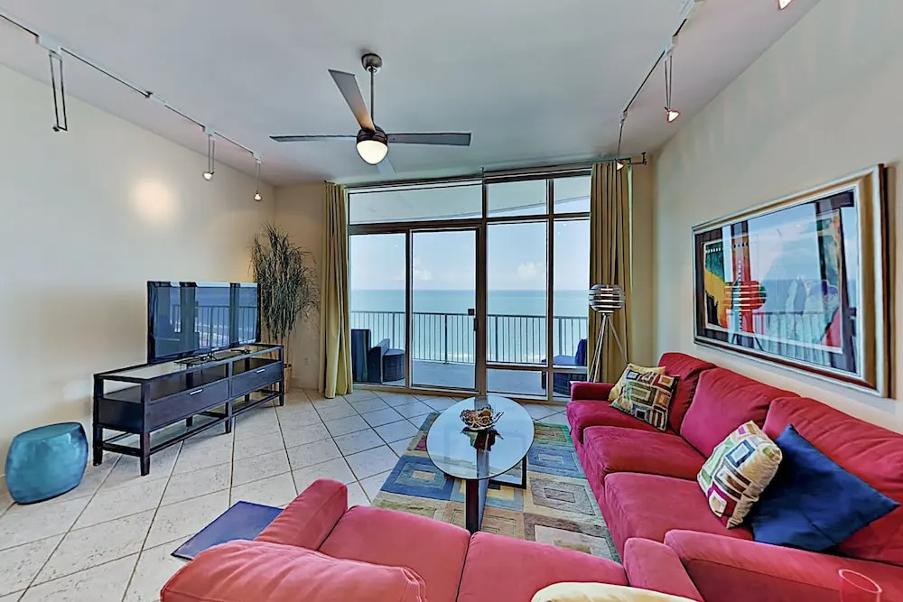 Luxury Sapphire With Gulf Views 3 Bedroom Condo