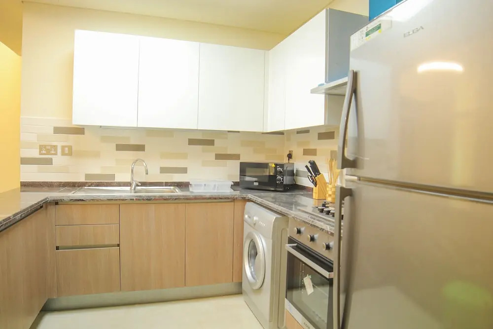 2 Bedroom Apartment- Azizi Plaza