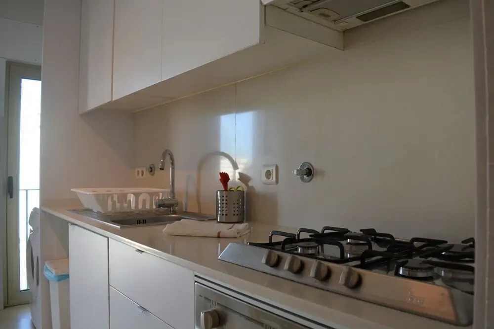 Modern & Bright by Homing