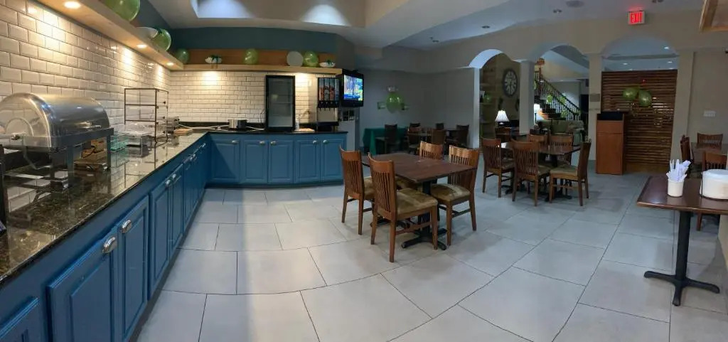 Country Inn & Suites by Radisson, Albany, GA