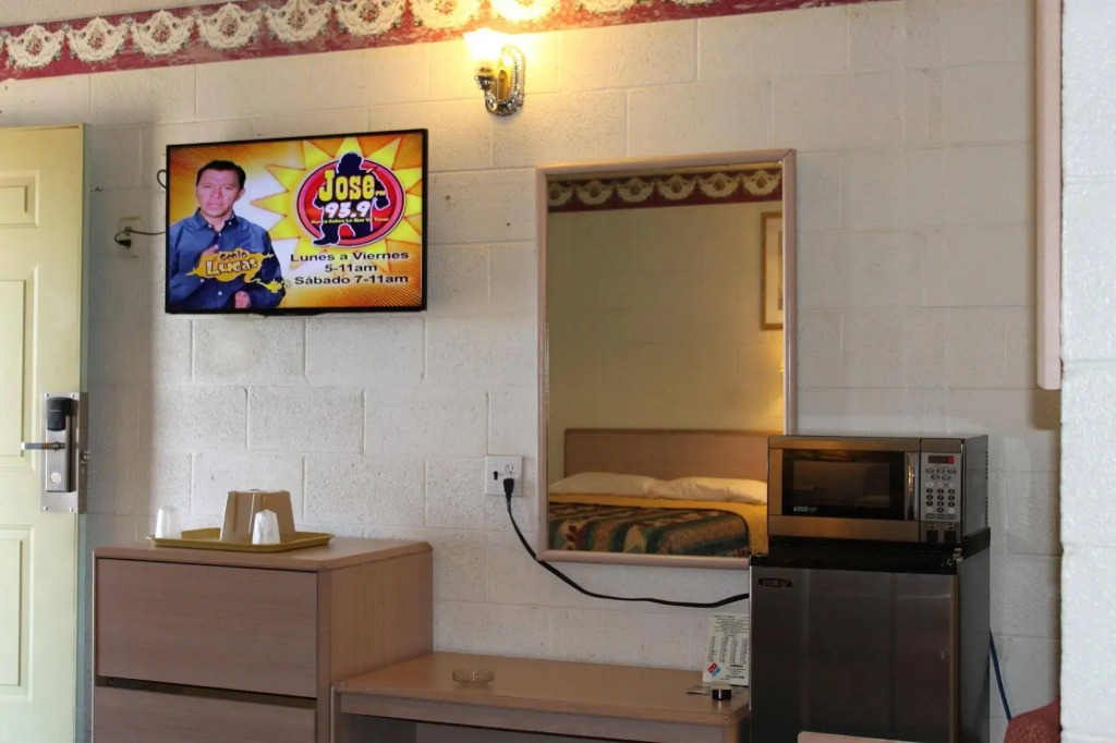 Century 21 Motel