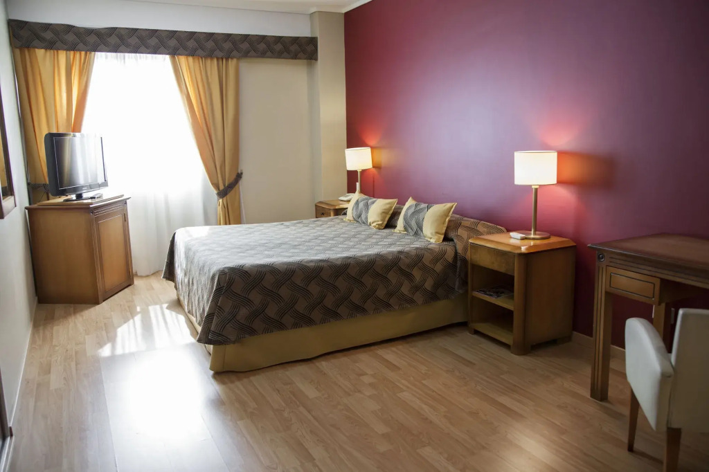 Tritone Hotel