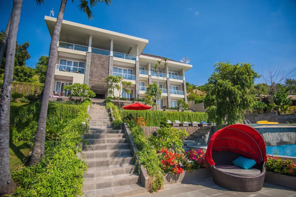 Ibus Beach Hotel