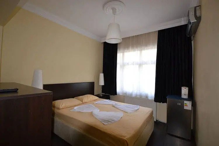 Amadeus Hotel