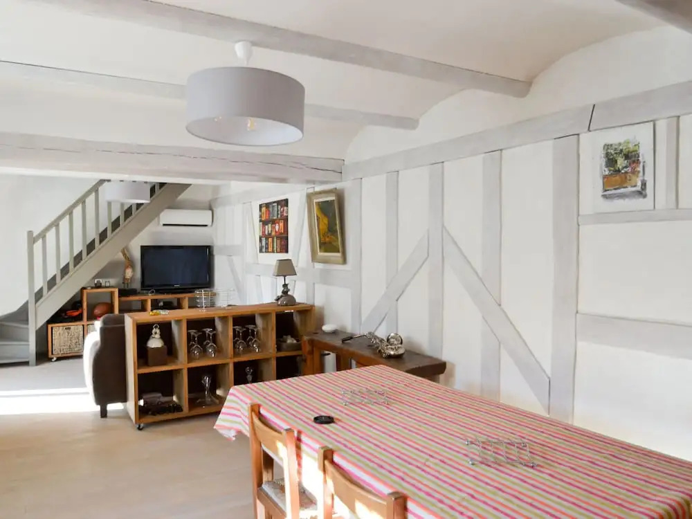 Quaint Villa With Private Pool in Molières-sur-cèze