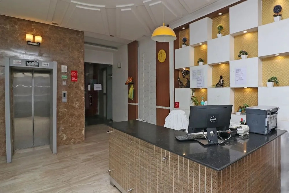 Hotel Era Residency
