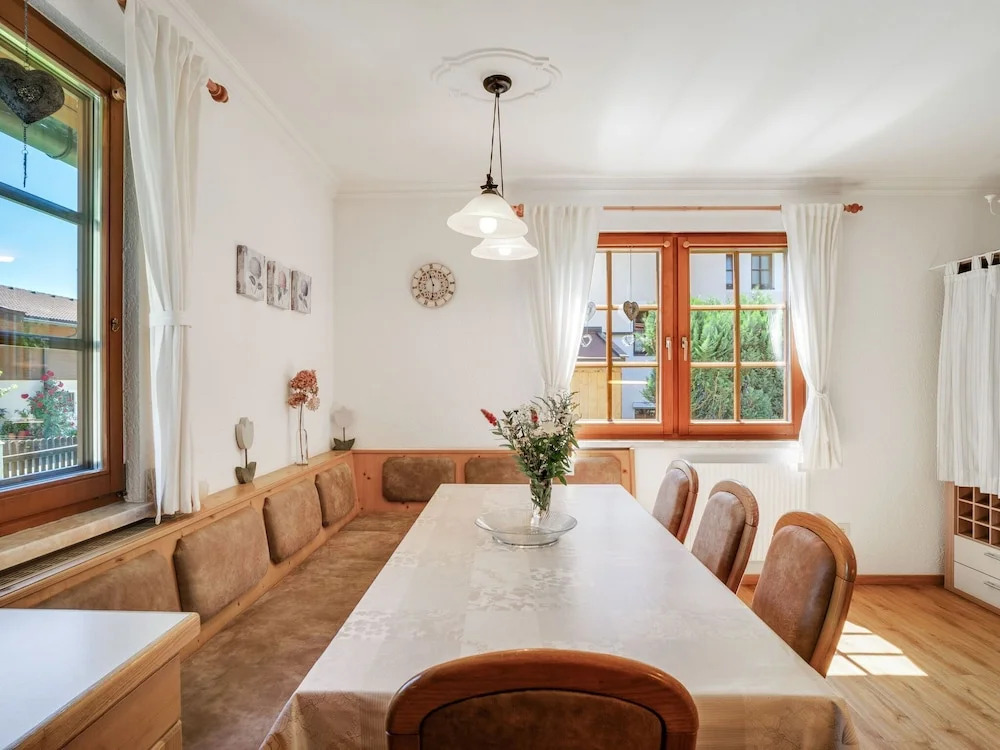 Cosy Chalet in Mühlbach With Private Garden