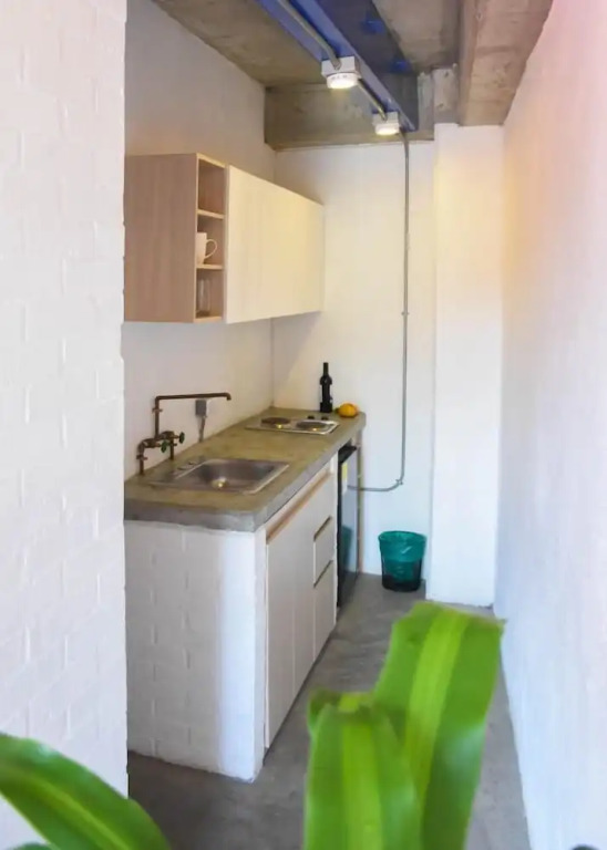 Indie Studio Hotel