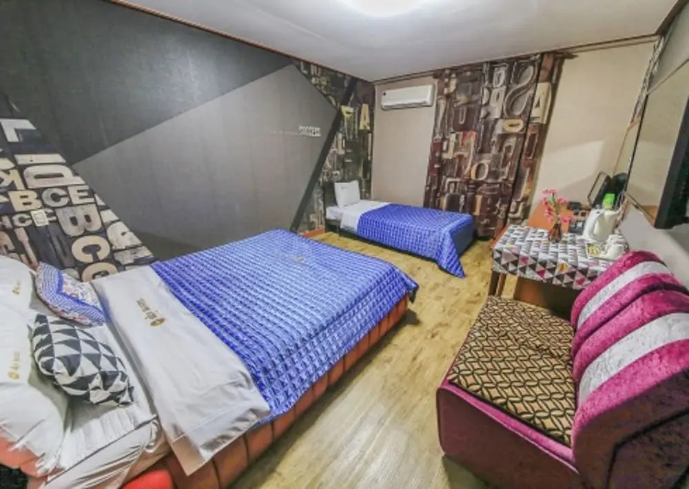 Sky Motel