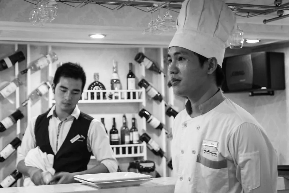 Signature Halong Cruise