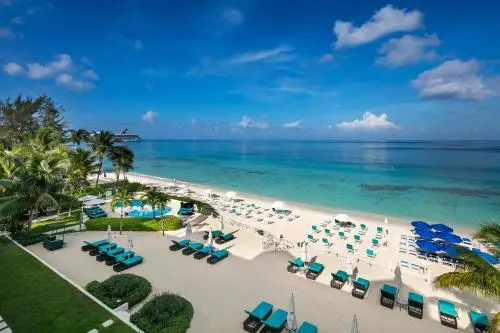 Beachfront 3Br Skyyard Ocean Views, Pool, Tv