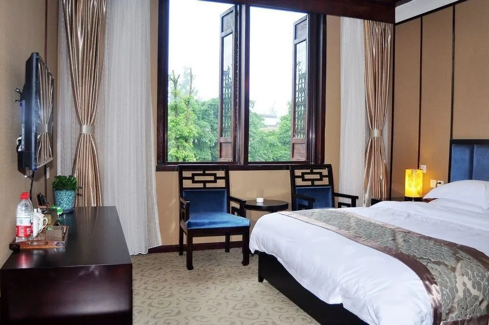 Chengdu Huanglongxi Puyuan Hotel