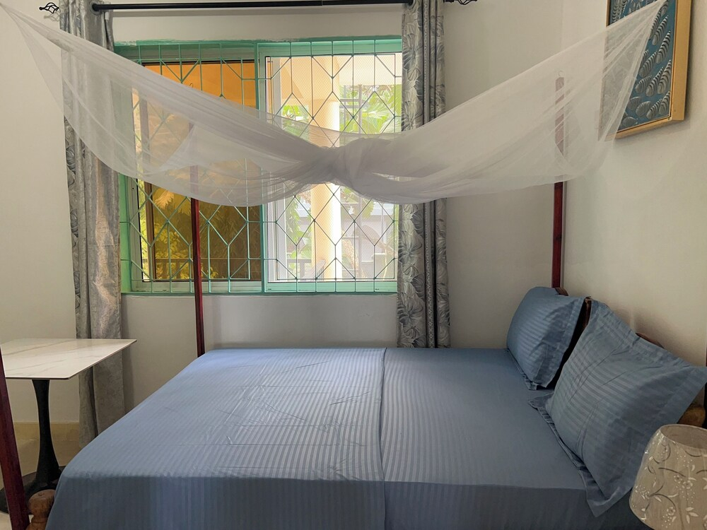 芒果海滩酒店Mango Beach Hotel