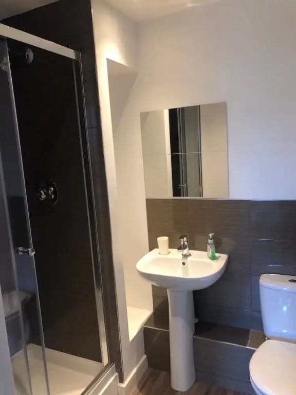33 Bittern House (apartment)