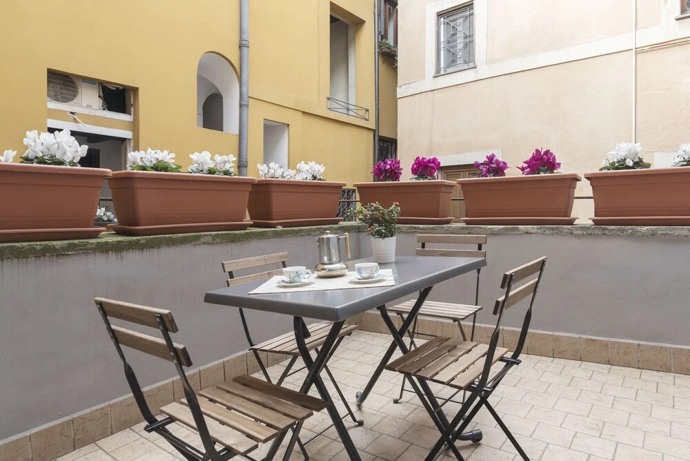 Margherita Lovely Flat