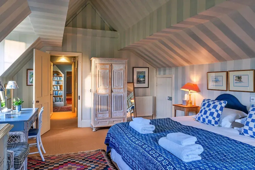 Holiday Home in Bruton With Private Lakes