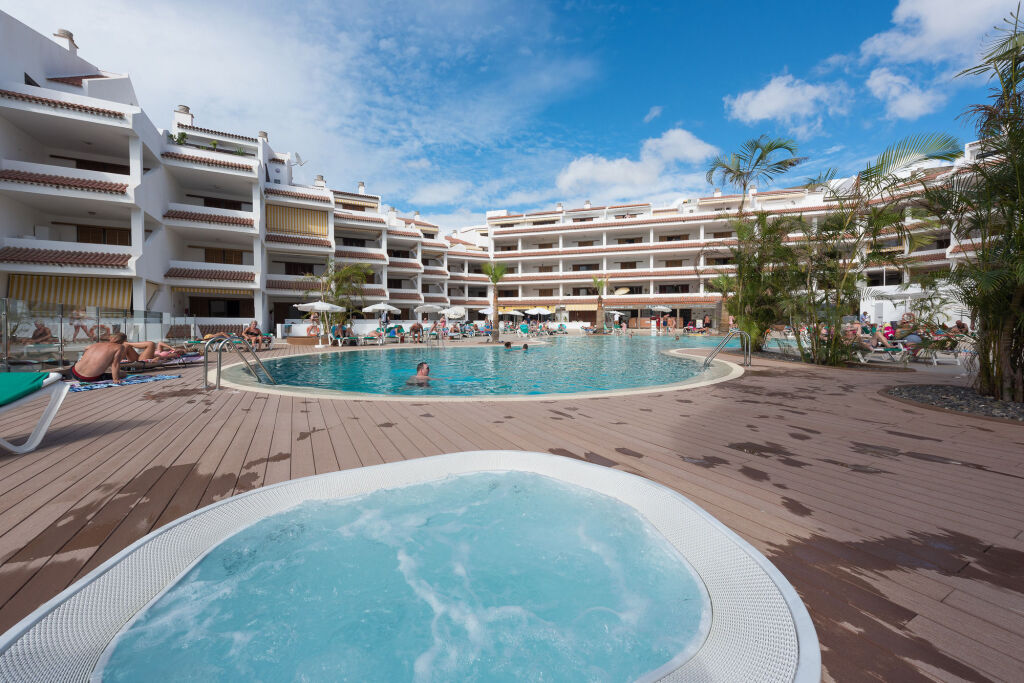Paloma Beach Apartments