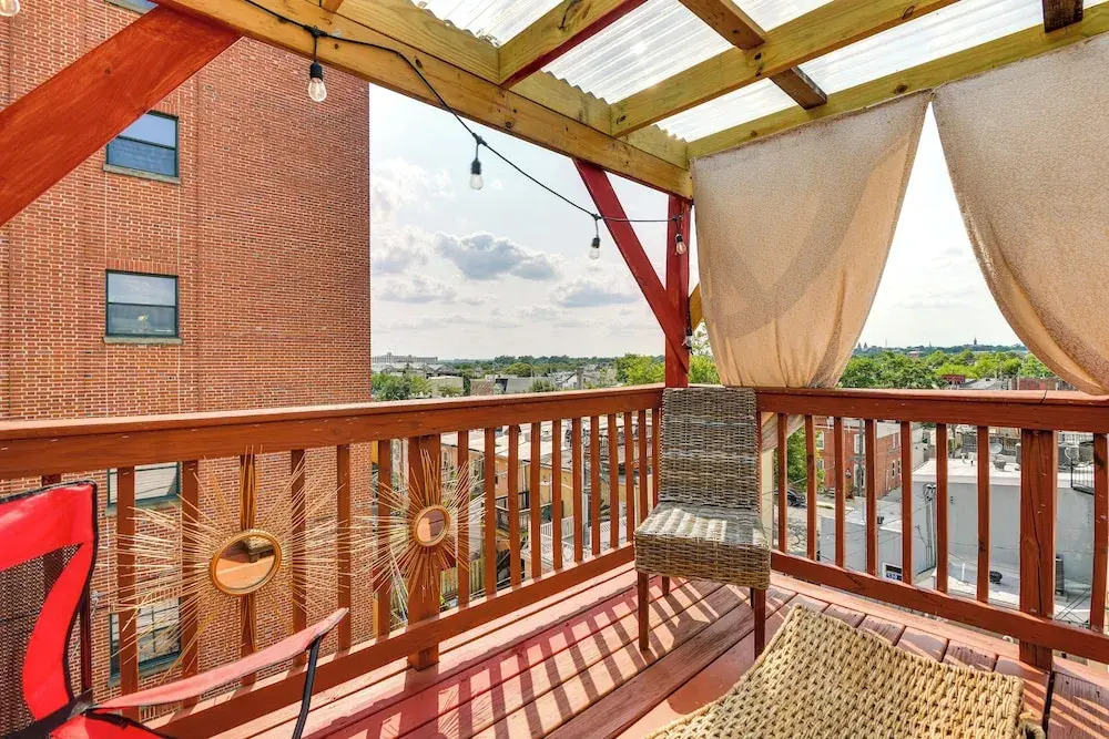 Quirky Baltimore Townhome ~ 2 Mi to Inner Harbor