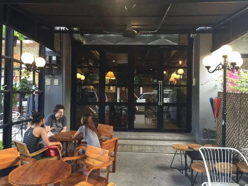 Nimman Nest Hostel & Cafe