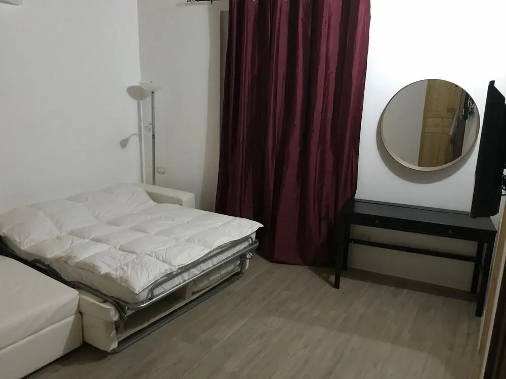 Decadracma rooms