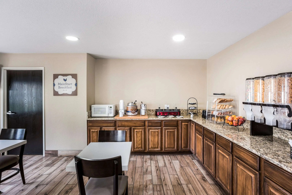 MainStay Suites Cedar Rapids