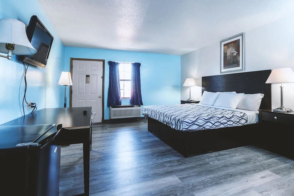 Blue Way Inn & Suites Wellington