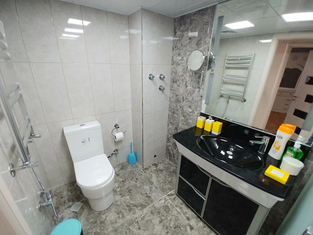 Deluxe Apartment with Sea and F1 view