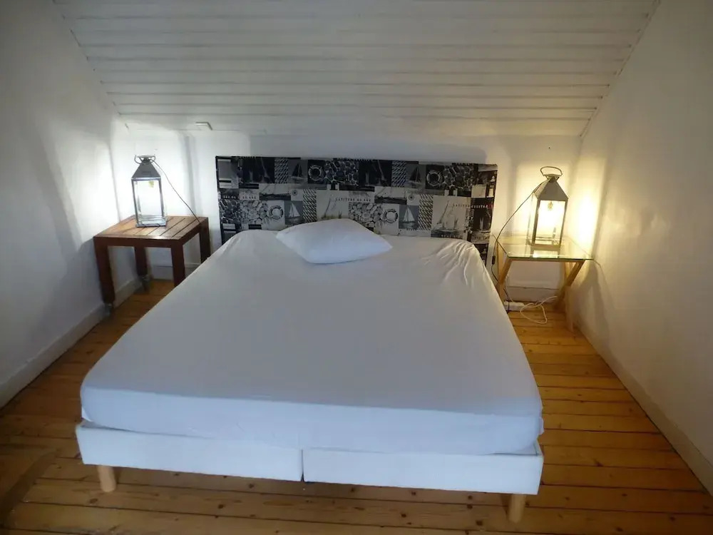 Holiday Home in Terenez by the Lively Port