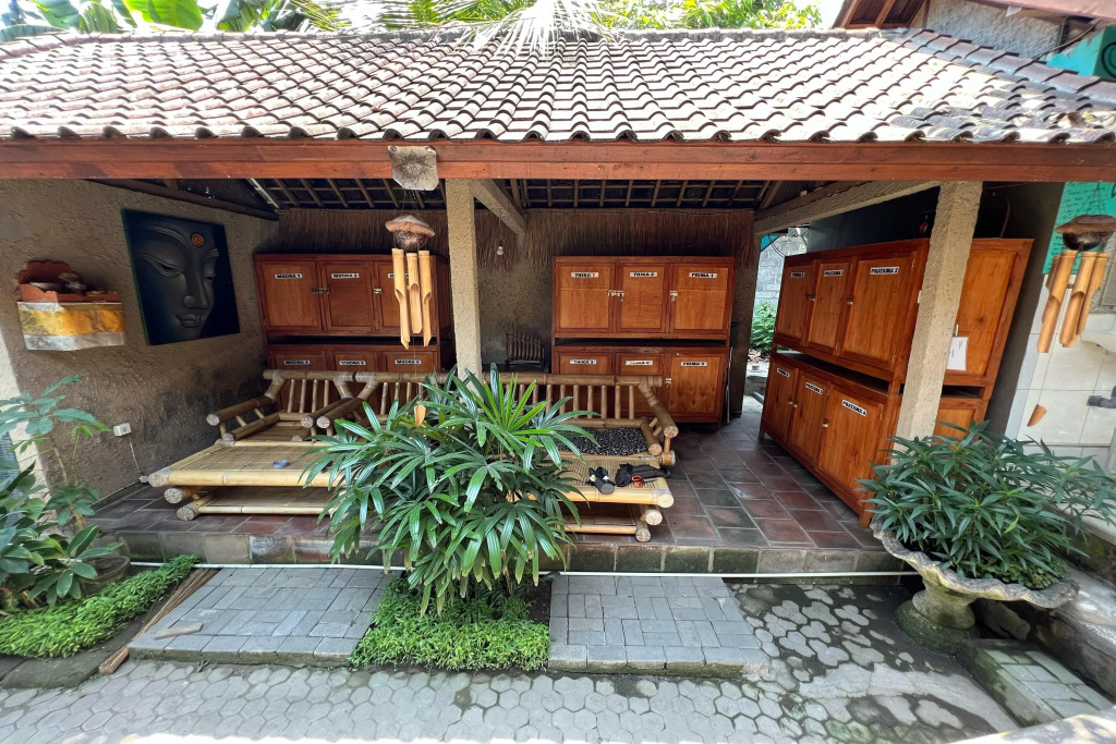 Padi-Padi Hostel & Bar