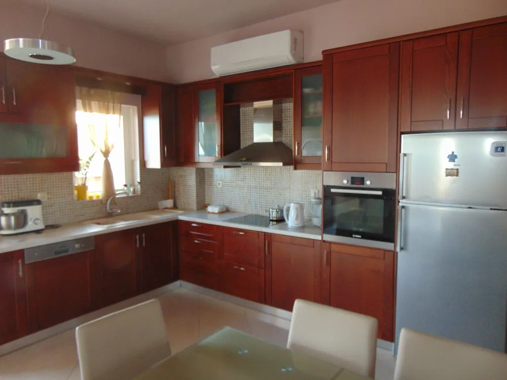 Comfy Beachfront Litinas Casa With Seaview