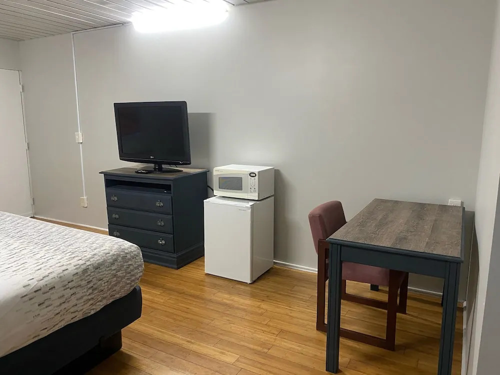 Discovery Inn Macon