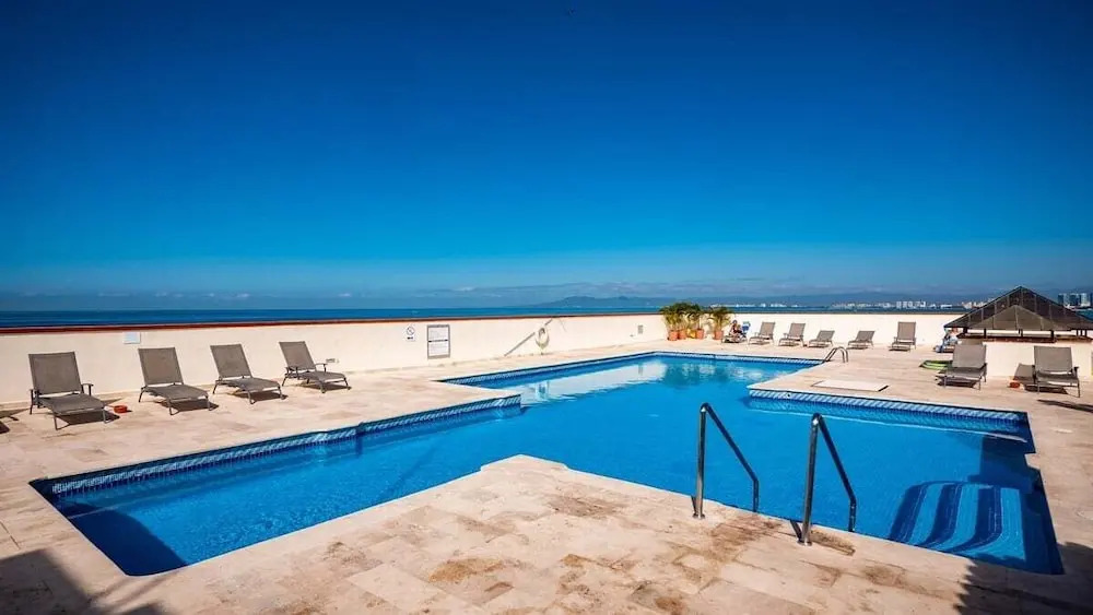 Ocean View 2Br Condo-balcony-beach-pool - 712