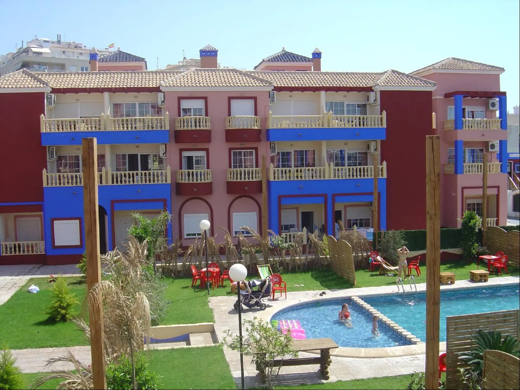 Apartamentos Marina Port